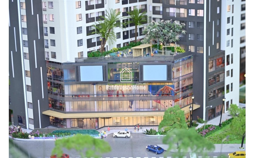 The Emerald Garden View mang đến trải nghiệm sống khác biệt với căn hộ 67m² – view hồ bơi đẹp – giá từ 2,4–2,5 tỷ.